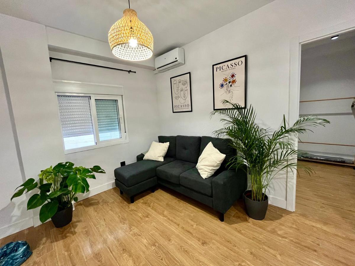 Piso Picasso, Modern In The Heart Of Appartement