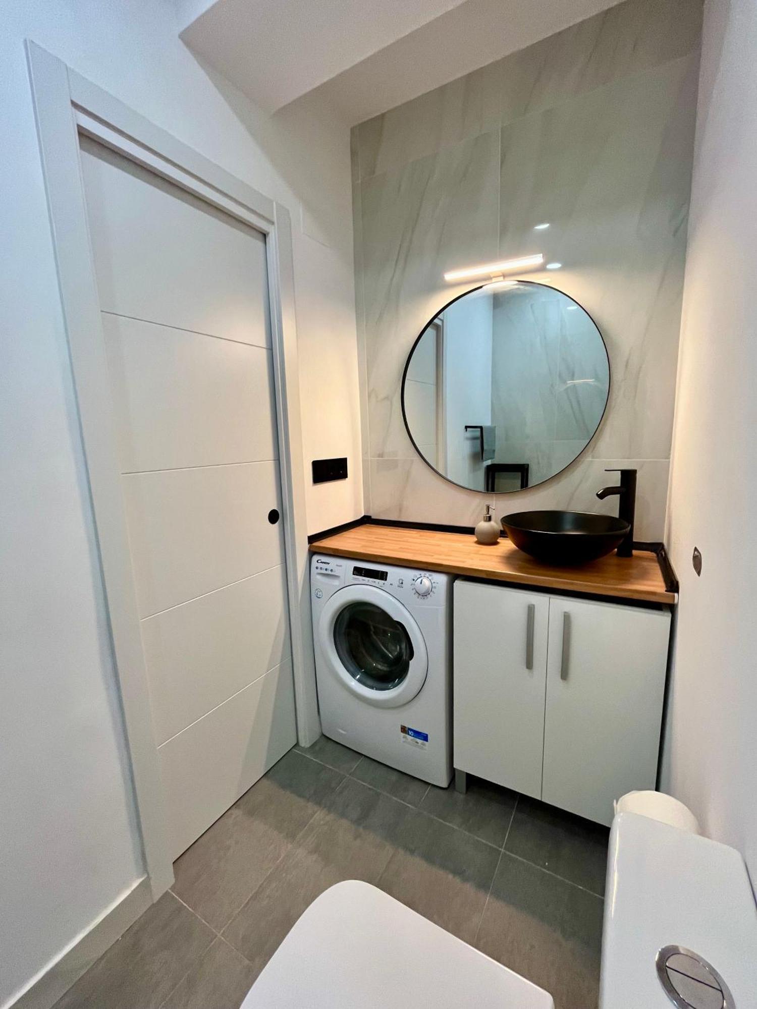 Appartement Piso Picasso, Modern In The Heart Of *