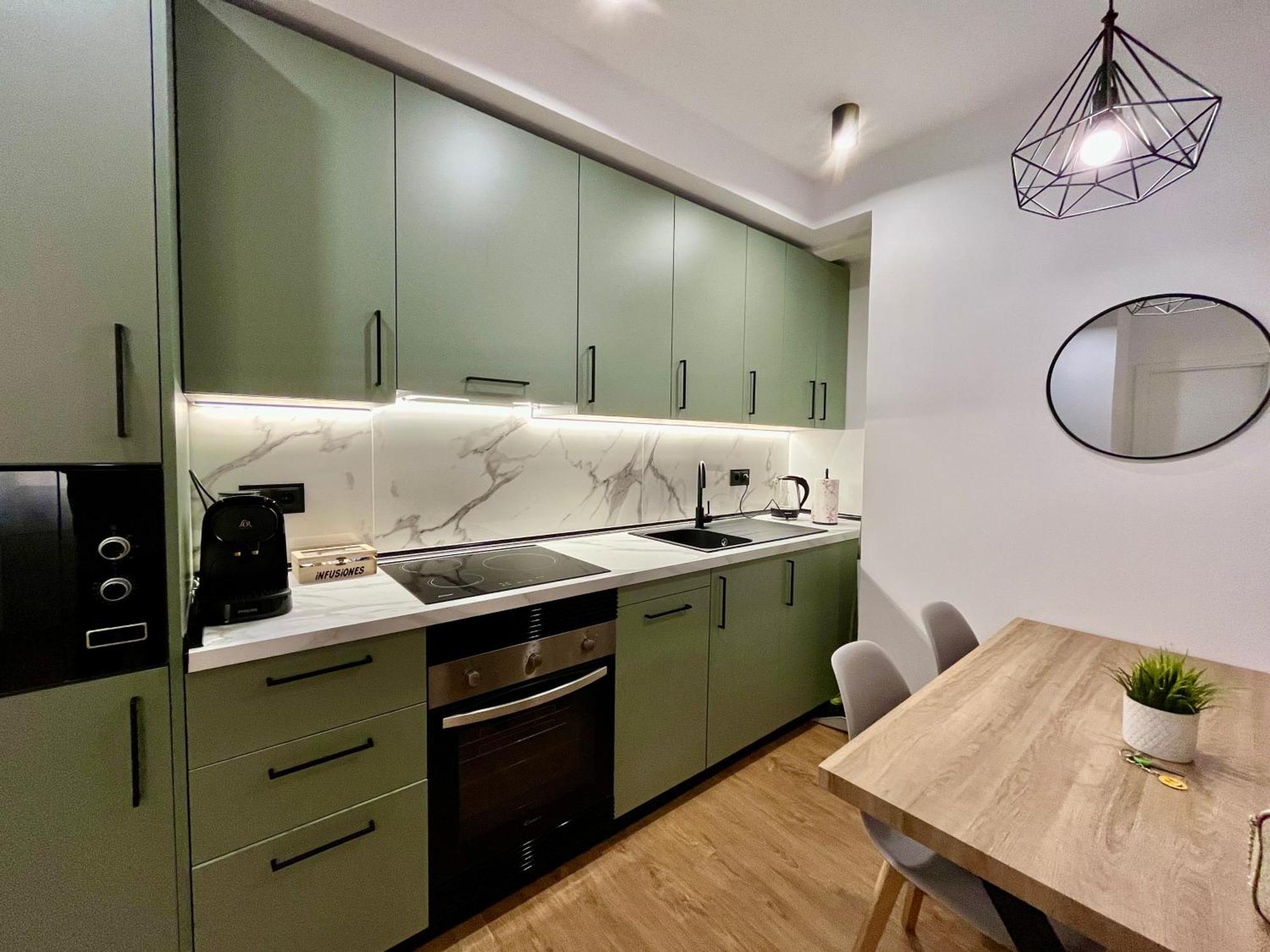 Appartement Piso Picasso, Modern In The Heart Of *